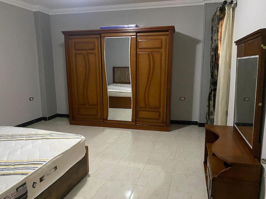 Fully Furnished First Time Rent مميزة للإيجار *